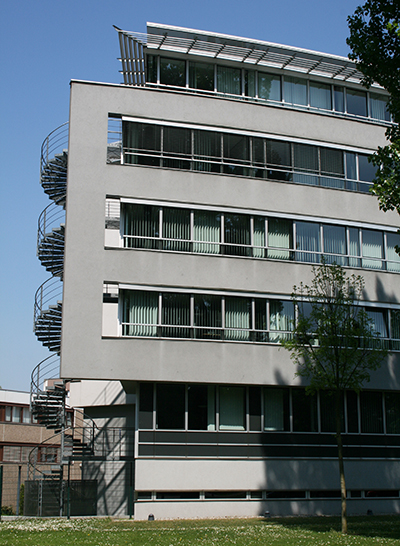 Fiducia Außenfasse mit Fluchttreppenhaus